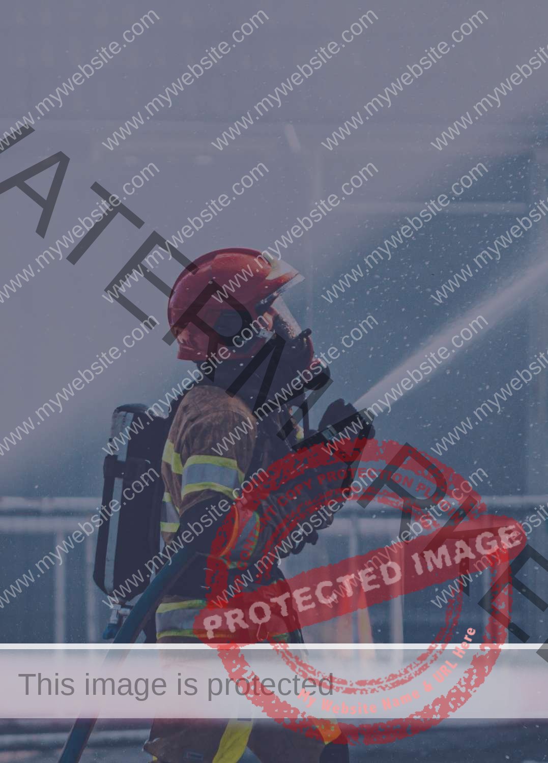 Bombero durante una práctica
